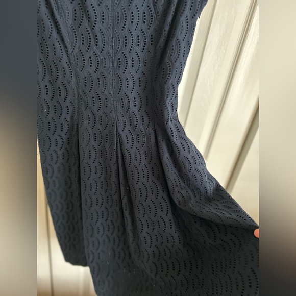 ❤️ 3/$15❤️ Lord & Taylor eyelet dress 100% cotton - Picture 2 of 10